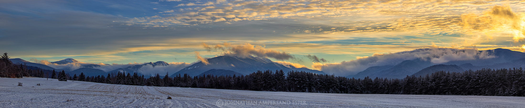 Adirondack Loj Rd,Adirondack Loj Road,Adirondack Loj Road fields,field,High Peaks,High Peaks panorama,winter panorama,Mt Marcy...