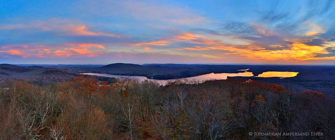 Canada Lakes November sunset from Kane Mt Firetower, with residual leaves on the oaks, 180° panorama