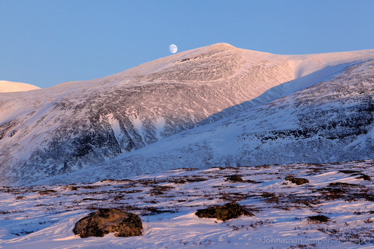 The moon rising over the mountains in Abisko, Sweden. Captured during a solo cross country skiing expedition on the Kungsledden...